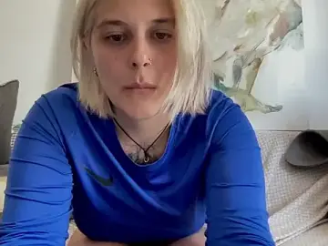 Stripchat Live Sex Cam of Ella_Bloom