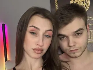 Xlovecam Nude Webcam of VikkiAndGeorge