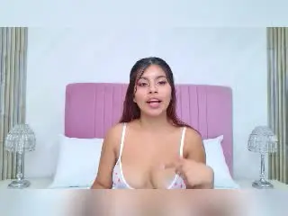 Xlovecam Live Porn of AlyssaGreen