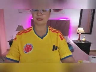 Xlovecam Free Porn Cam of LolitaBusty