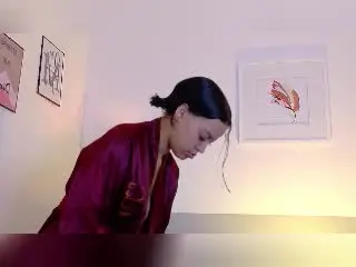Xlovecam Sex Cam of Adelyno
