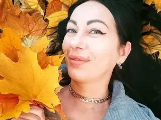 Xlovecam Live Sex of MirandaHott69