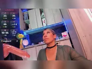 Xlovecam Sex Cam of LaurenHills