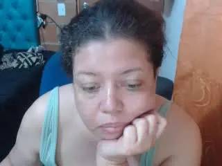Xlovecam Adult Video Chat of MilfAnalxx