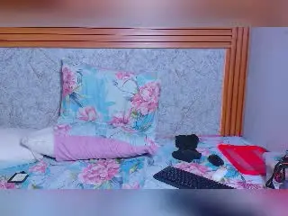 Xlovecam Live Sex of MatureaHomeBebe