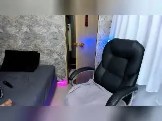 Xlovecam Free Live Porn of Cataleyya69