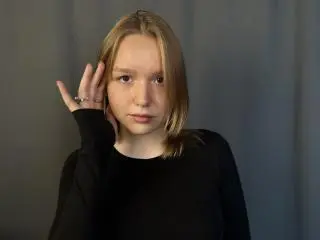 Xlovecam Sex Cam of RimaPecinovsky