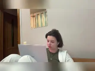 Xlovecam Free Live Porn of CarmonYorton