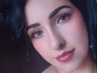 Xlovecam Live Sex Cam of LuluFrancaise