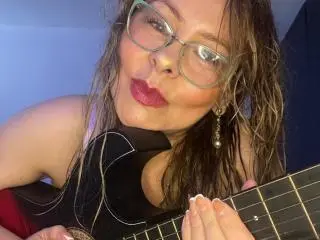 Xlovecam Private Sex Chat of MiaAmoretti