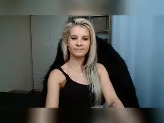 Xlovecam Private Sex Chat of KristineLovely
