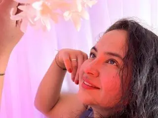 Xlovecam Private Sex Chat of JadeBellee