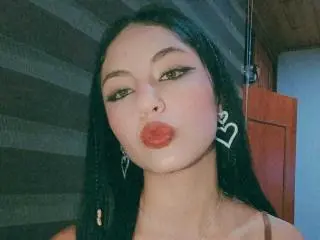 Xlovecam Free Live Porn of IsabellaSex69
