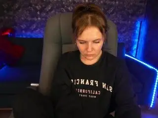 Xlovecam Free Porn Cam of MaribelRiverr