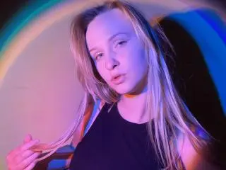 Xlovecam Free Live Porn of FlyFreedom