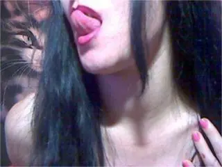 Xlovecam Private Sex Chat of 1KinkyBrunette