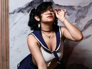 Xlovecam Sex Cam of DaryMoon